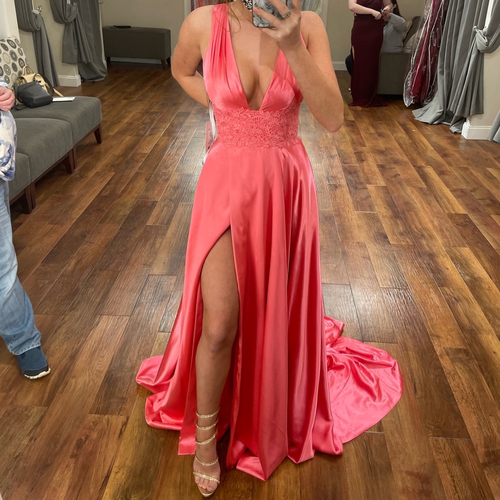 Sherri hill coral prom dress size 2